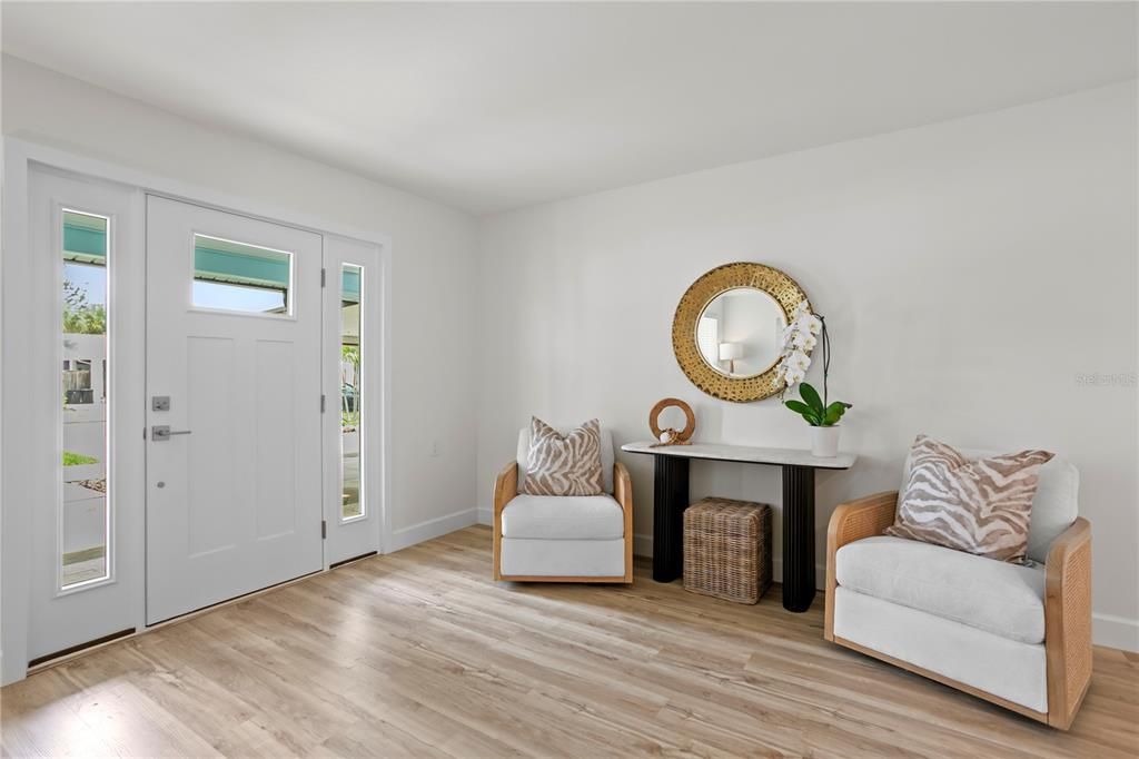 合同活跃: $1,080,000 (5 贝兹, 3 浴室, 3282 平方英尺)