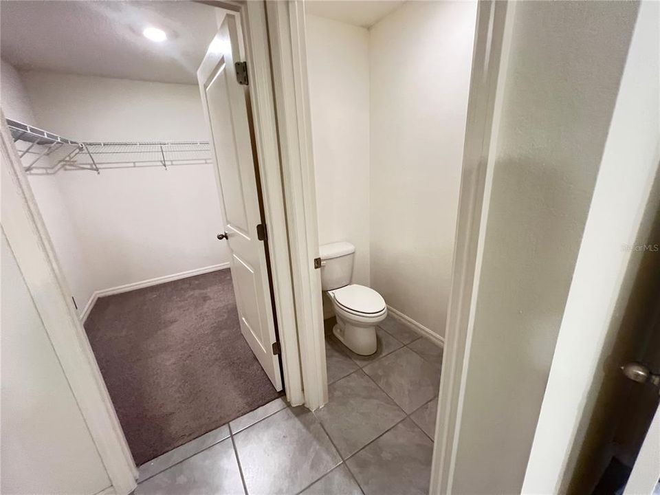 For Rent: $1,899 (4 beds, 2 baths, 1828 Square Feet)