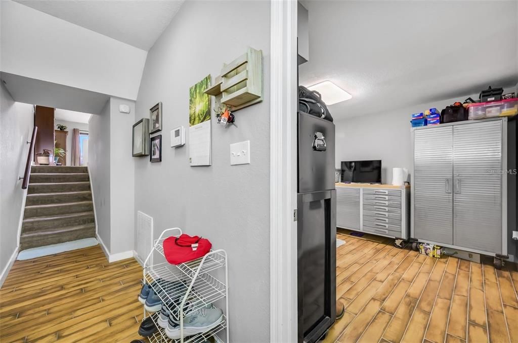 Под контрактом: $2,000 (2 спален, 1 ванн, 1190 Квадратных фут)