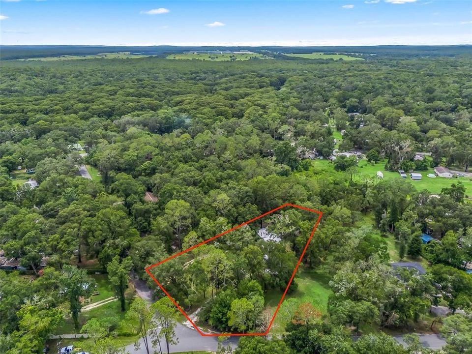 For Sale: $215,000 (3 beds, 2 baths, 1456 Square Feet)