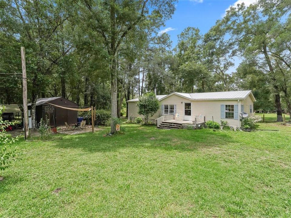 For Sale: $215,000 (3 beds, 2 baths, 1456 Square Feet)