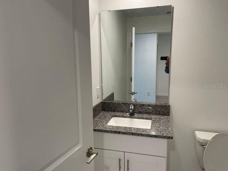 合同活跃: $1,950 (3 贝兹, 2 浴室, 1634 平方英尺)