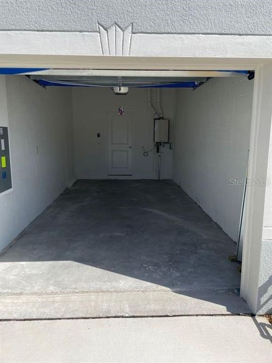 合同活跃: $1,950 (3 贝兹, 2 浴室, 1634 平方英尺)