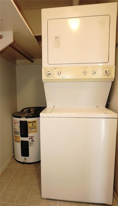 For Sale: $124,900 (2 beds, 1 baths, 768 Square Feet)