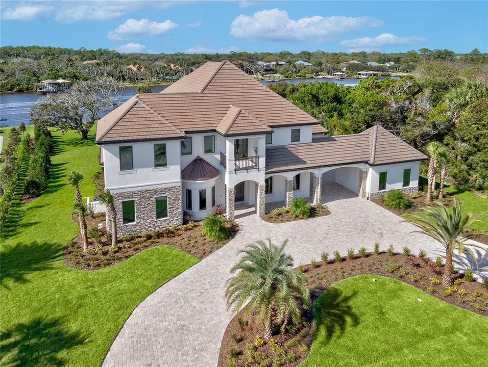 For Sale: $3,890,000 (6 beds, 6 baths, 6672 Square Feet)