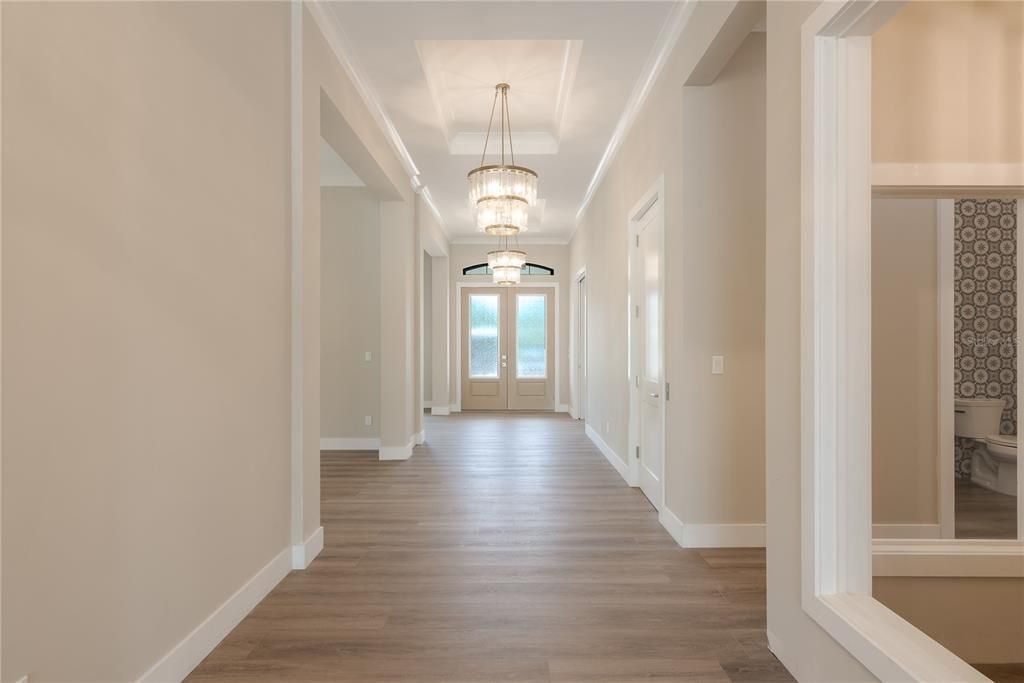 For Sale: $3,890,000 (6 beds, 6 baths, 6672 Square Feet)