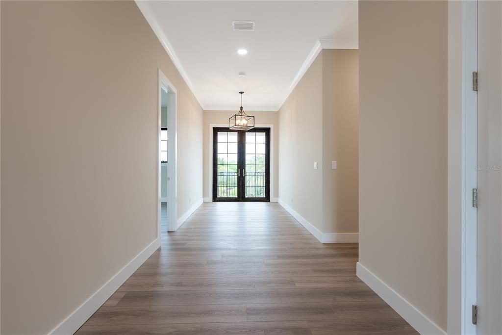 For Sale: $3,890,000 (6 beds, 6 baths, 6672 Square Feet)