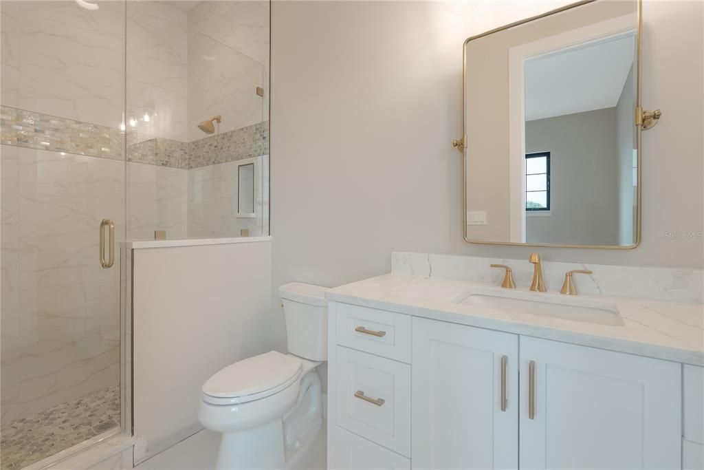 For Sale: $3,890,000 (6 beds, 6 baths, 6672 Square Feet)