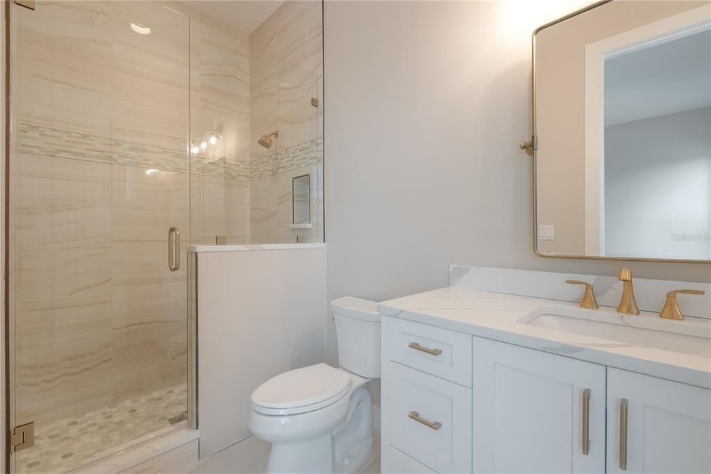 For Sale: $3,890,000 (6 beds, 6 baths, 6672 Square Feet)