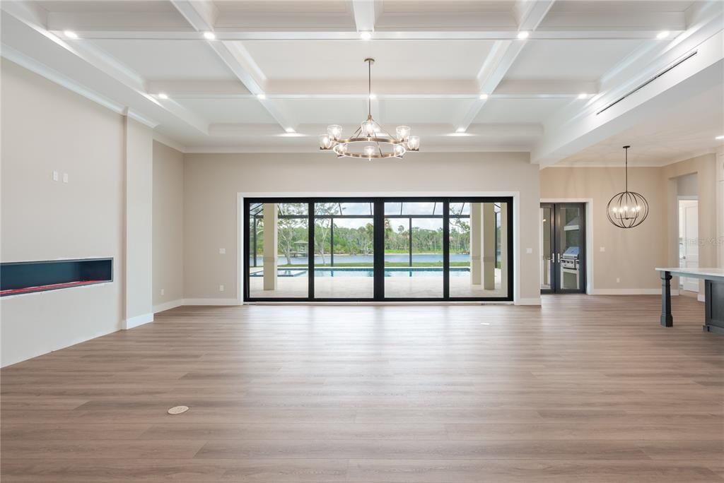 For Sale: $3,890,000 (6 beds, 6 baths, 6672 Square Feet)