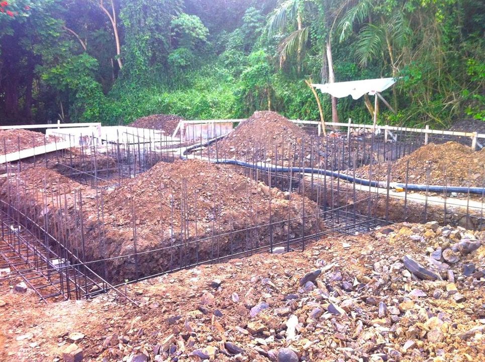 待售: $130,000 (1.17 acres)