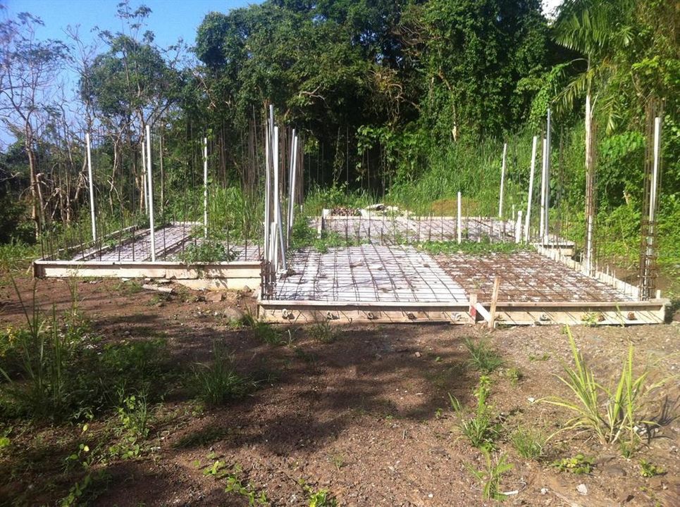 待售: $130,000 (1.17 acres)