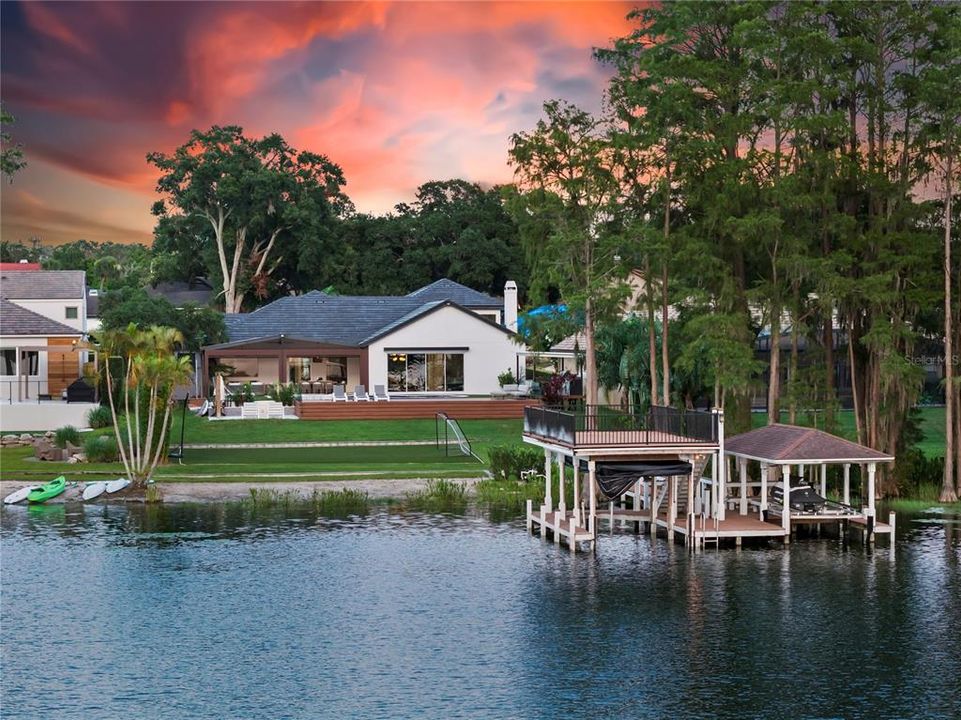 For Sale: $3,150,000 (4 beds, 4 baths, 3479 Square Feet)