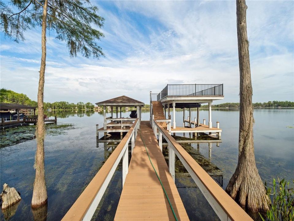 For Sale: $3,150,000 (4 beds, 4 baths, 3479 Square Feet)