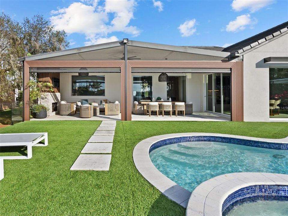 For Sale: $3,150,000 (4 beds, 4 baths, 3479 Square Feet)