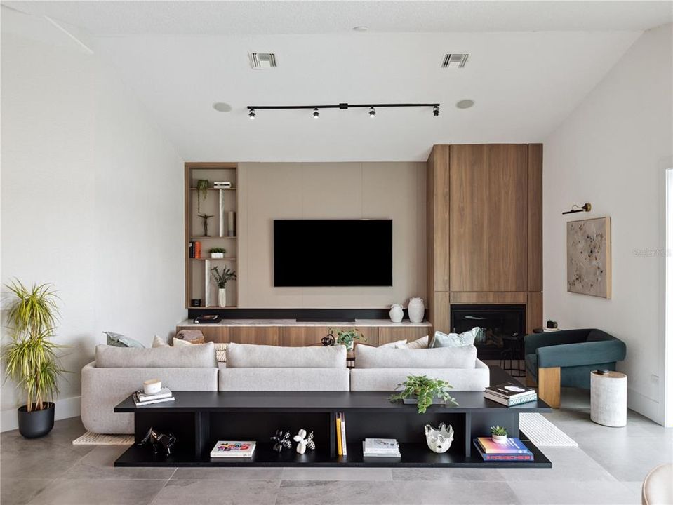 For Sale: $3,150,000 (4 beds, 4 baths, 3479 Square Feet)