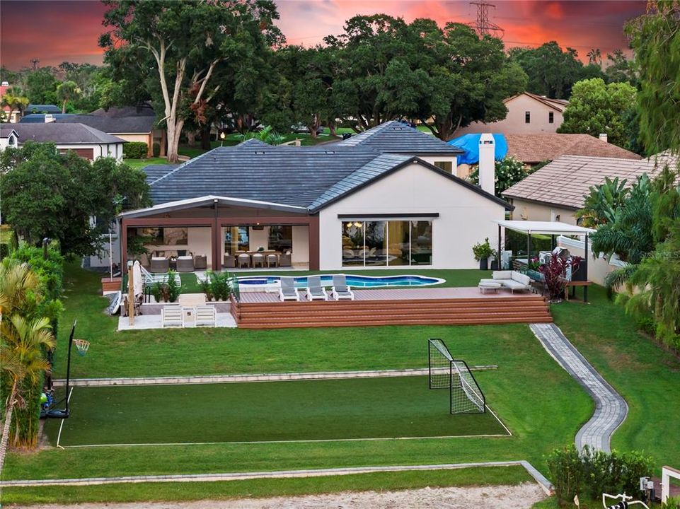 For Sale: $3,150,000 (4 beds, 4 baths, 3479 Square Feet)