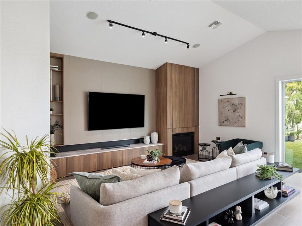 For Sale: $3,150,000 (4 beds, 4 baths, 3479 Square Feet)