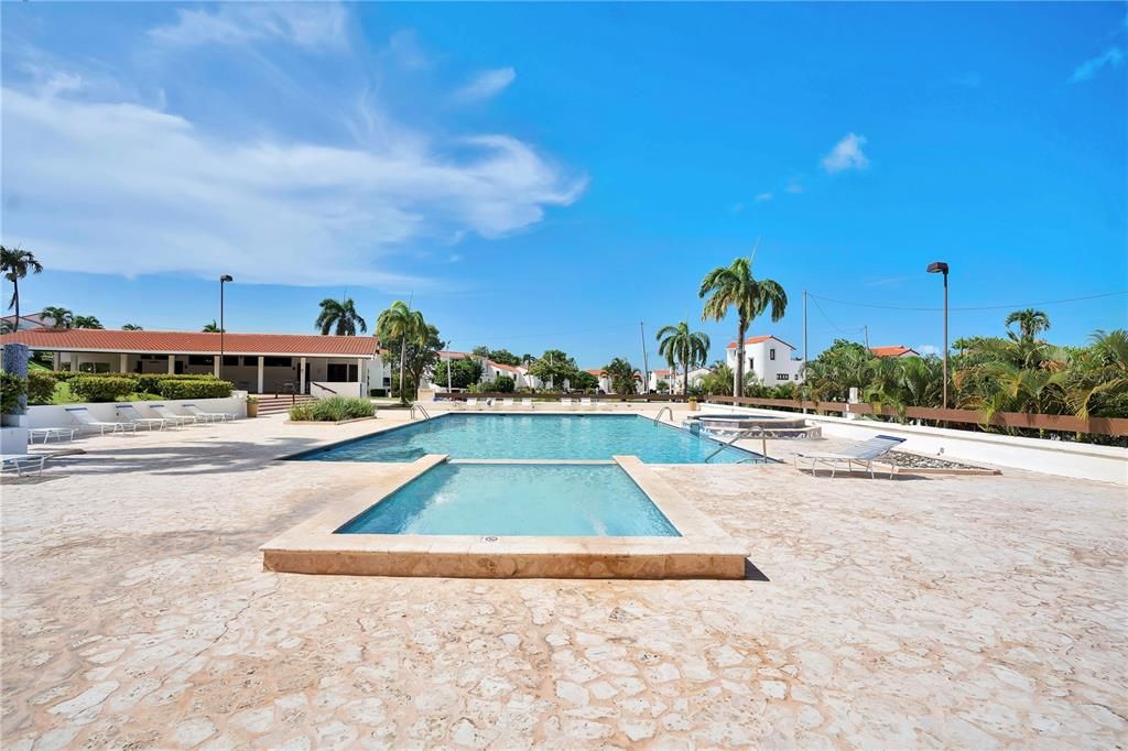 В аренду: $2,600 (2 спален, 1 ванн, 1048 Квадратных фут)