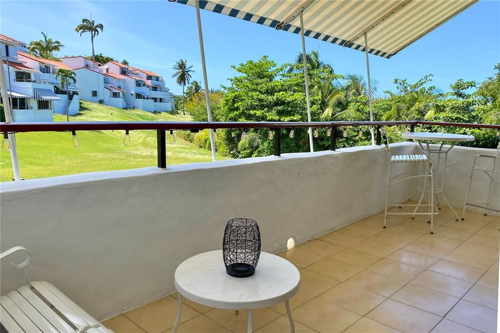 В аренду: $2,600 (2 спален, 1 ванн, 1048 Квадратных фут)