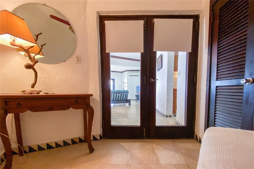 В аренду: $2,600 (2 спален, 1 ванн, 1048 Квадратных фут)