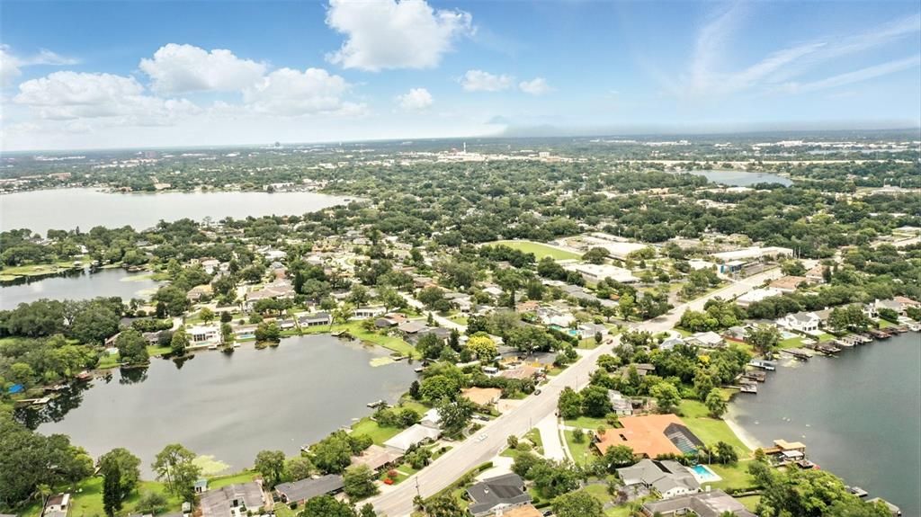 En Venta: $1,150,000 (4 camas, 3 baños, 2758 Pies cuadrados)