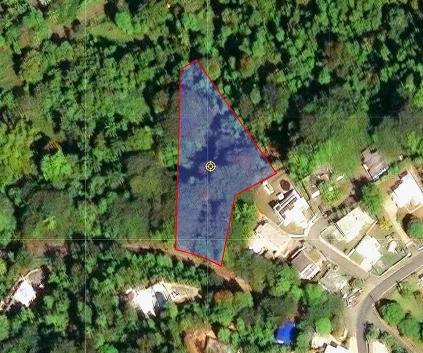 待售: $130,000 (1.35 acres)