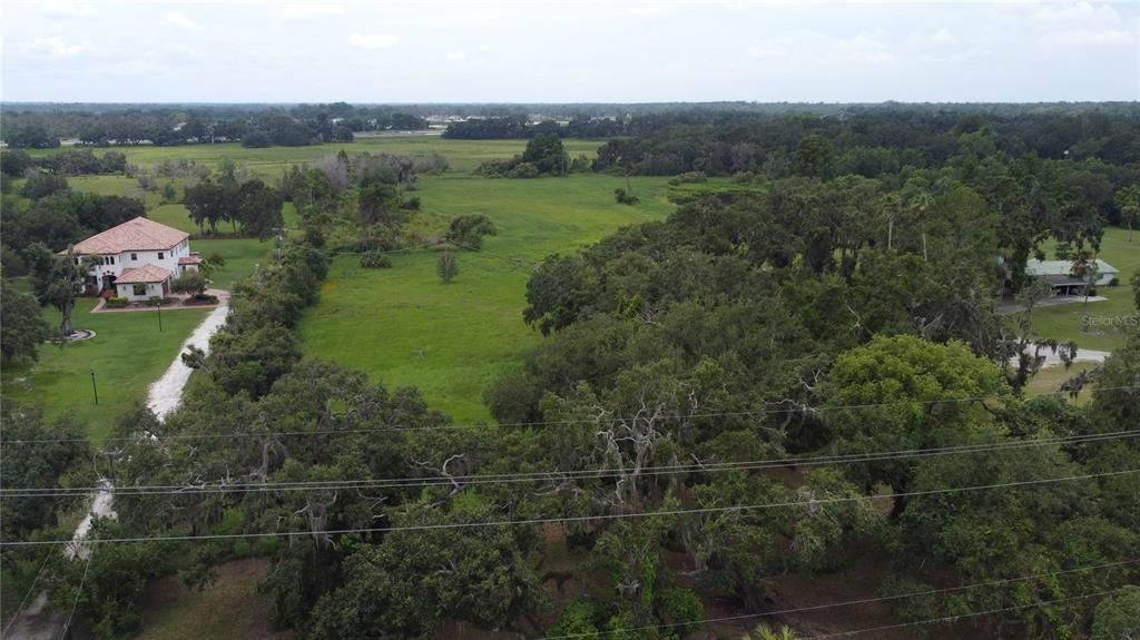 待售: $355,000 (4.46 acres)