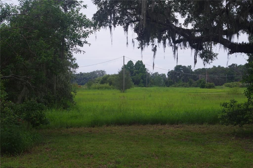 待售: $355,000 (4.46 acres)