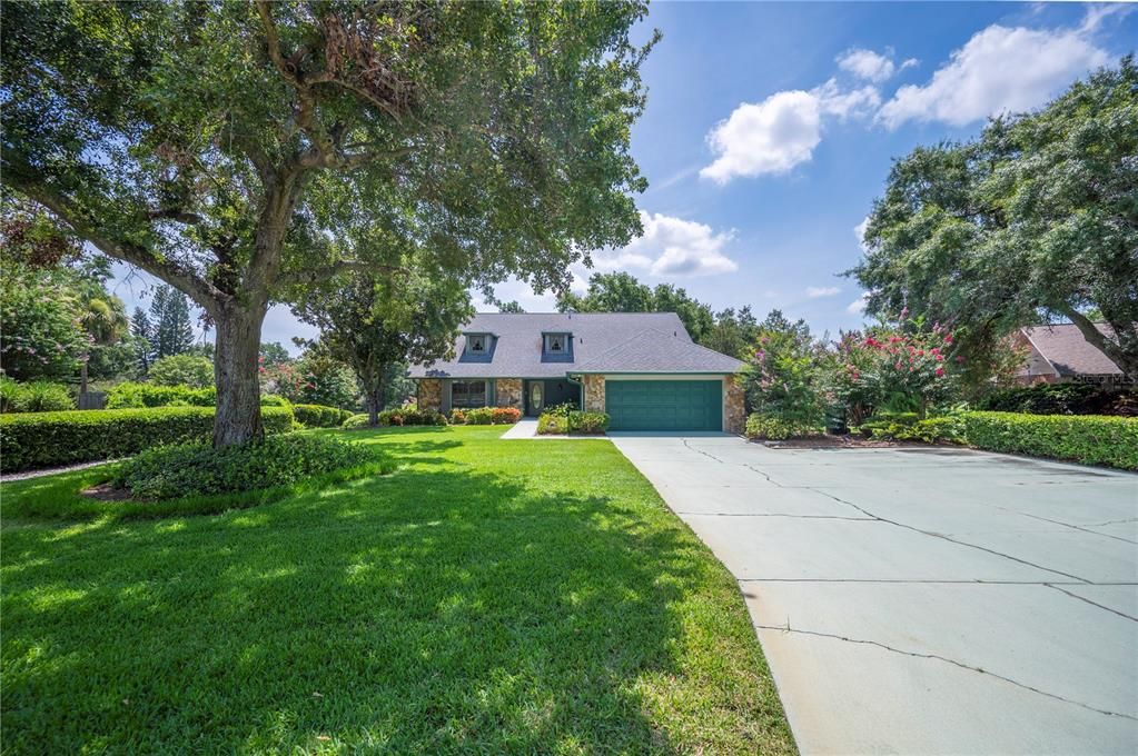 Active With Contract: $489,900 (3 beds, 2 baths, 2489 Square Feet)