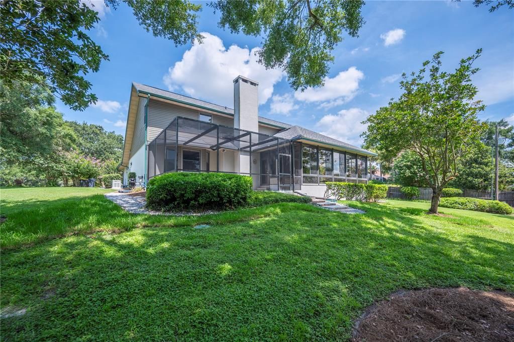 Active With Contract: $489,900 (3 beds, 2 baths, 2489 Square Feet)