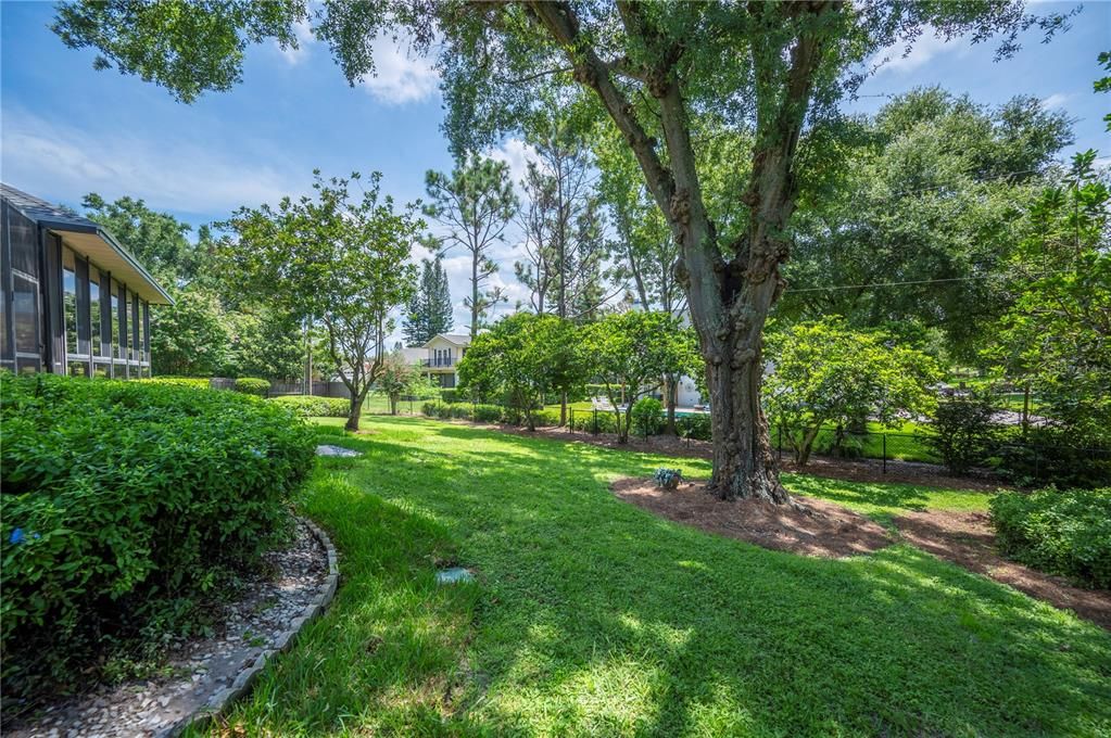 Active With Contract: $489,900 (3 beds, 2 baths, 2489 Square Feet)