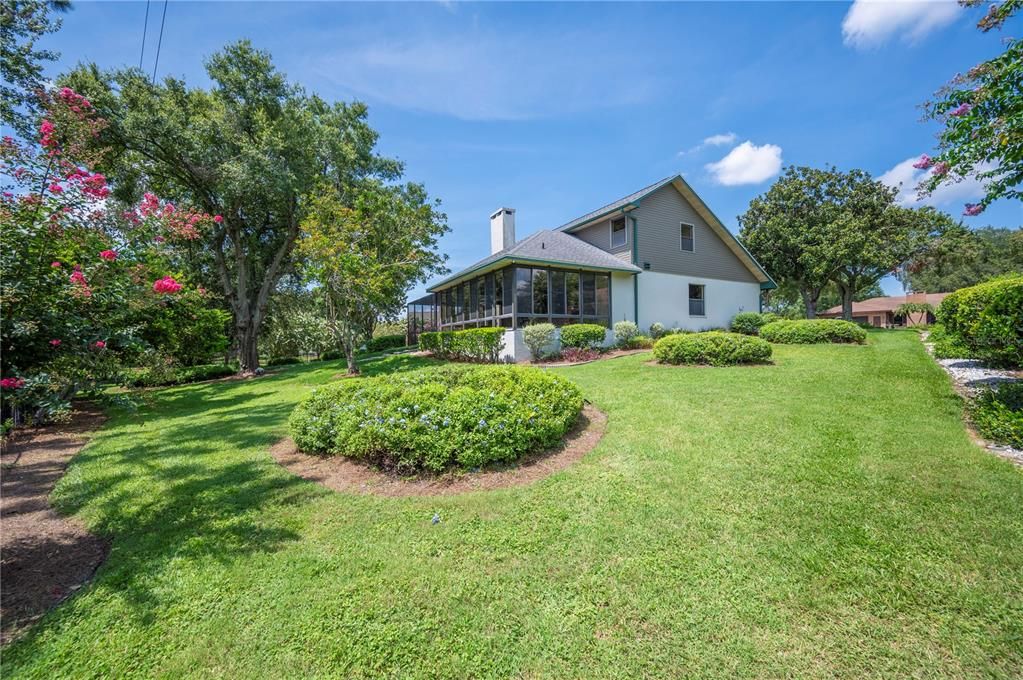 Active With Contract: $489,900 (3 beds, 2 baths, 2489 Square Feet)