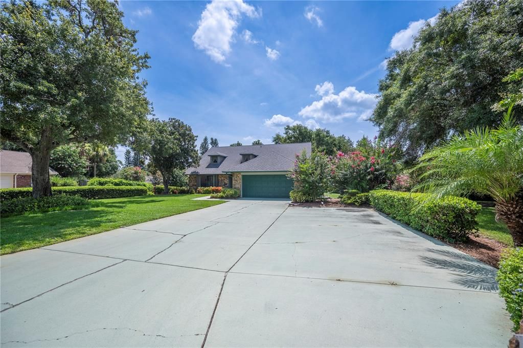 Active With Contract: $489,900 (3 beds, 2 baths, 2489 Square Feet)