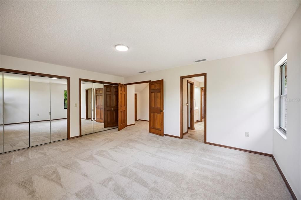 Active With Contract: $489,900 (3 beds, 2 baths, 2489 Square Feet)