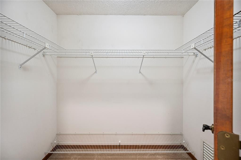 Active With Contract: $489,900 (3 beds, 2 baths, 2489 Square Feet)