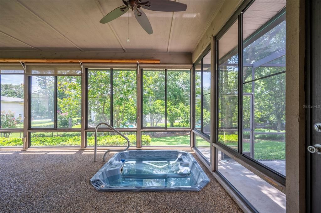 Active With Contract: $489,900 (3 beds, 2 baths, 2489 Square Feet)