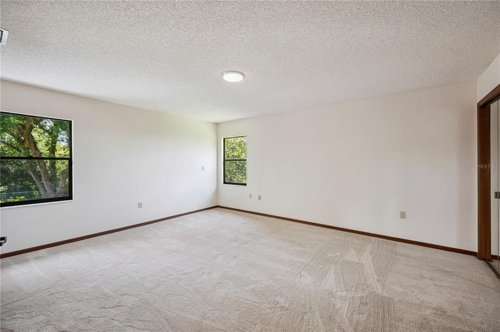 Active With Contract: $489,900 (3 beds, 2 baths, 2489 Square Feet)