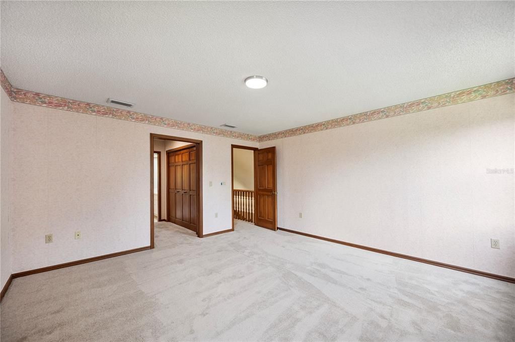 Active With Contract: $489,900 (3 beds, 2 baths, 2489 Square Feet)