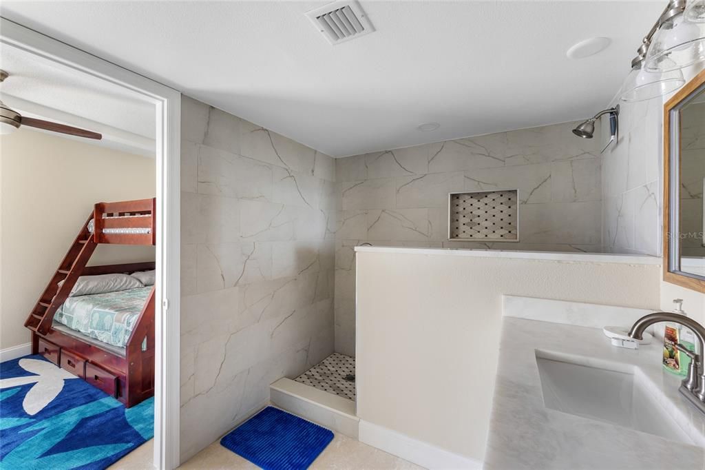 For Sale: $1,450,000 (3 beds, 4 baths, 3400 Square Feet)