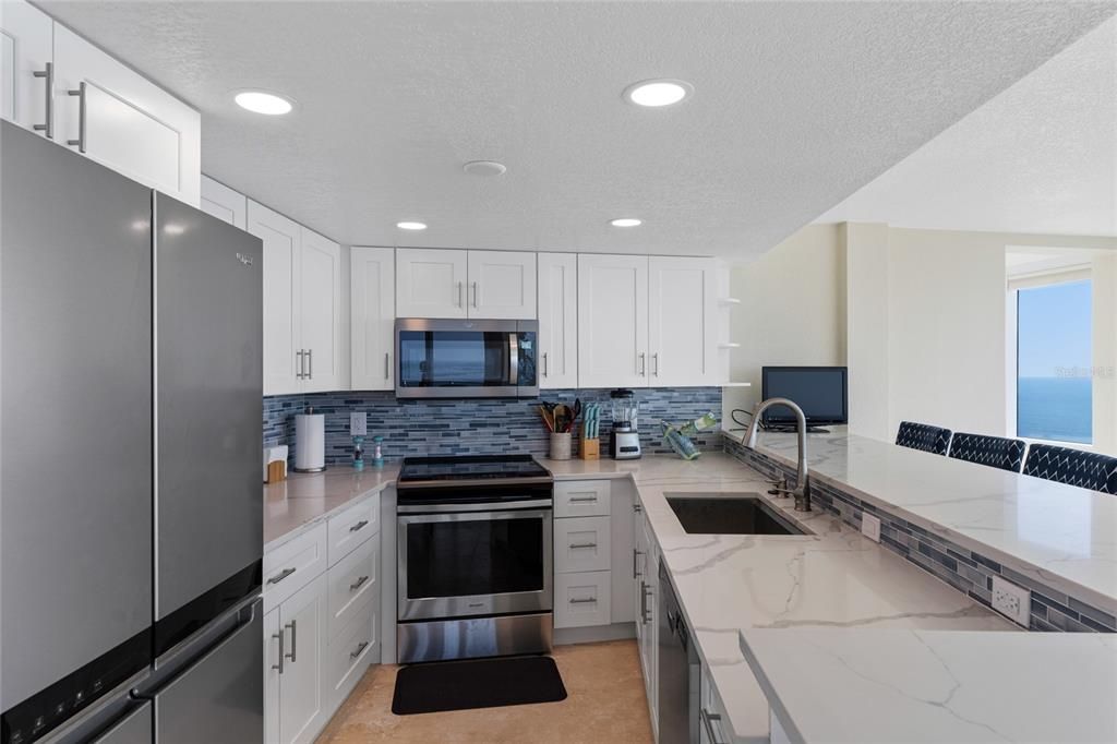 For Sale: $1,450,000 (3 beds, 4 baths, 3400 Square Feet)