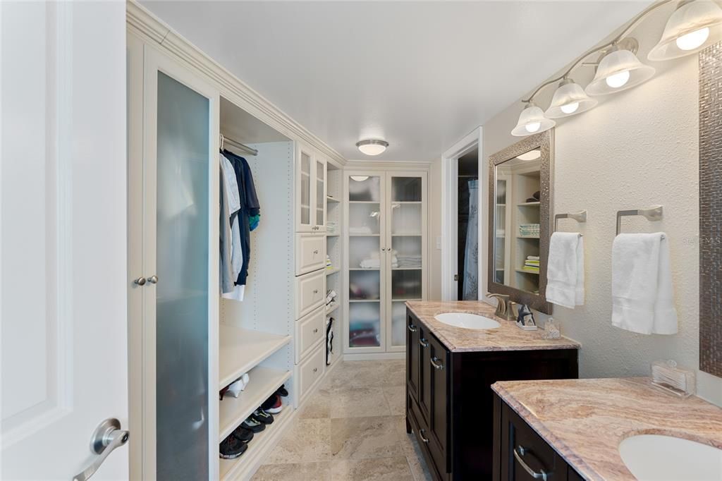 For Sale: $1,450,000 (3 beds, 4 baths, 3400 Square Feet)