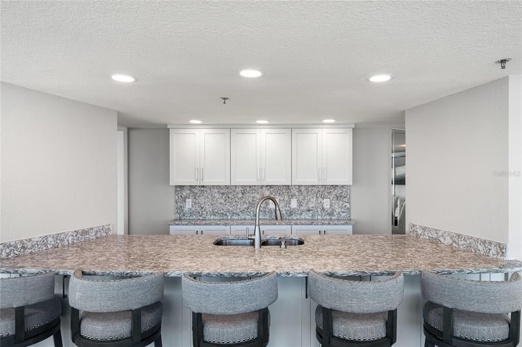 For Sale: $1,450,000 (3 beds, 4 baths, 3400 Square Feet)