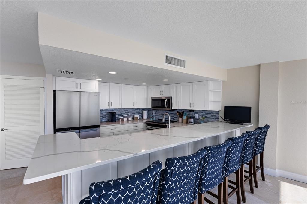 For Sale: $1,450,000 (3 beds, 4 baths, 3400 Square Feet)