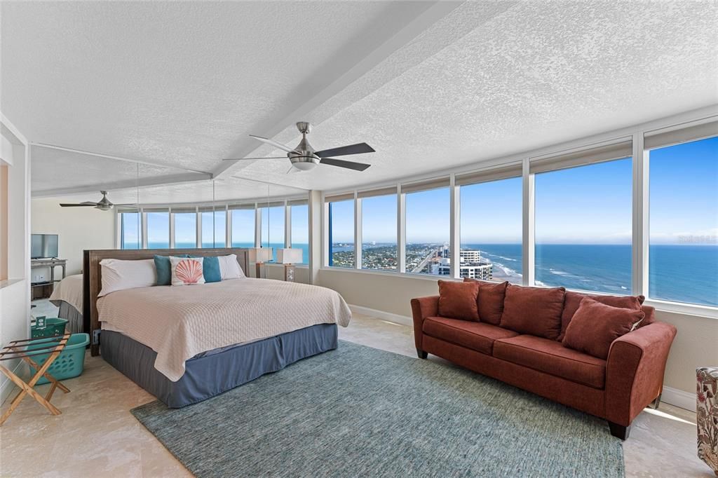 For Sale: $1,450,000 (3 beds, 4 baths, 3400 Square Feet)