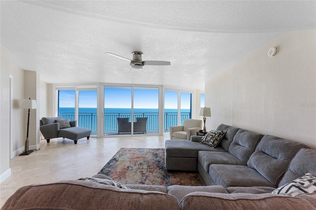 For Sale: $1,450,000 (3 beds, 4 baths, 3400 Square Feet)