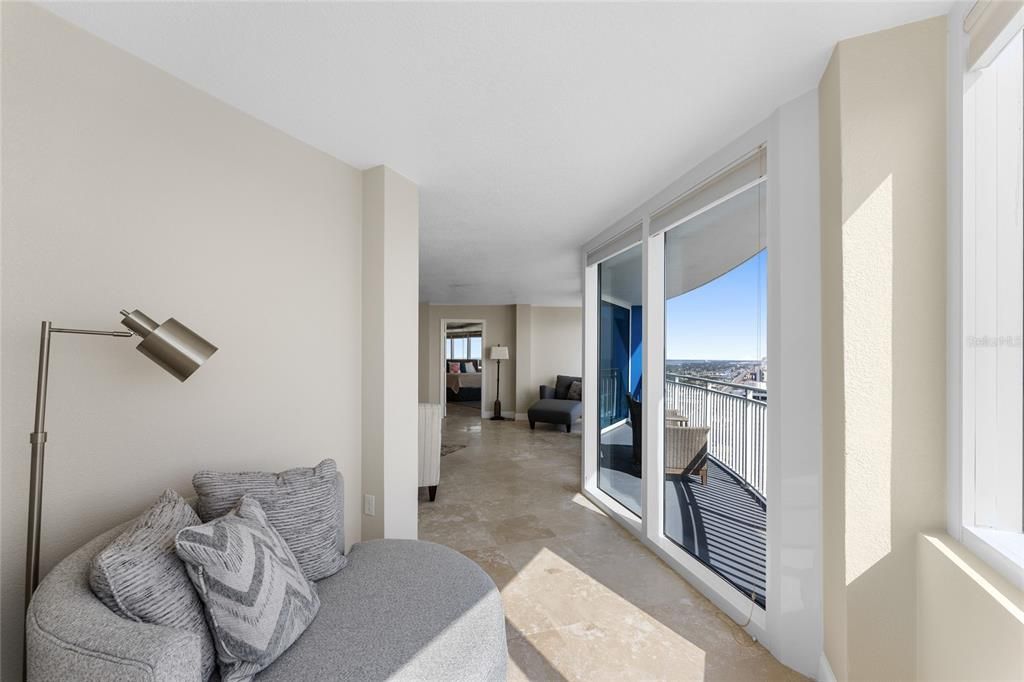 For Sale: $1,450,000 (3 beds, 4 baths, 3400 Square Feet)