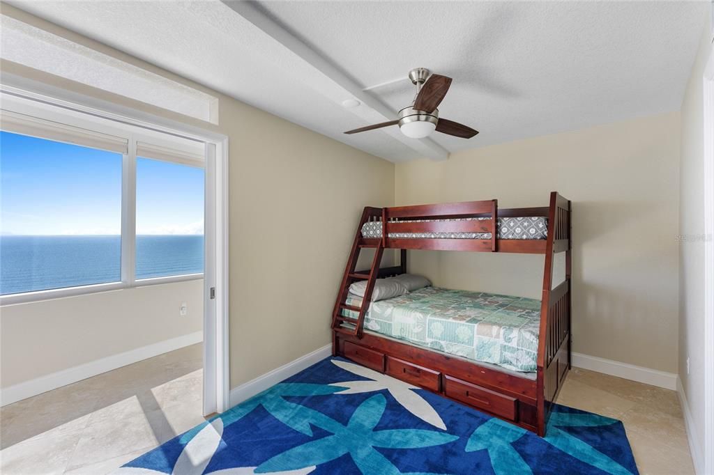 For Sale: $1,450,000 (3 beds, 4 baths, 3400 Square Feet)