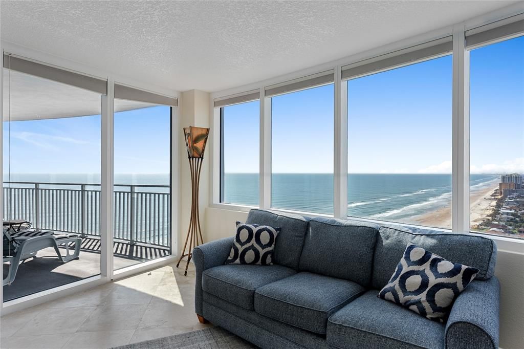 For Sale: $1,450,000 (3 beds, 4 baths, 3400 Square Feet)