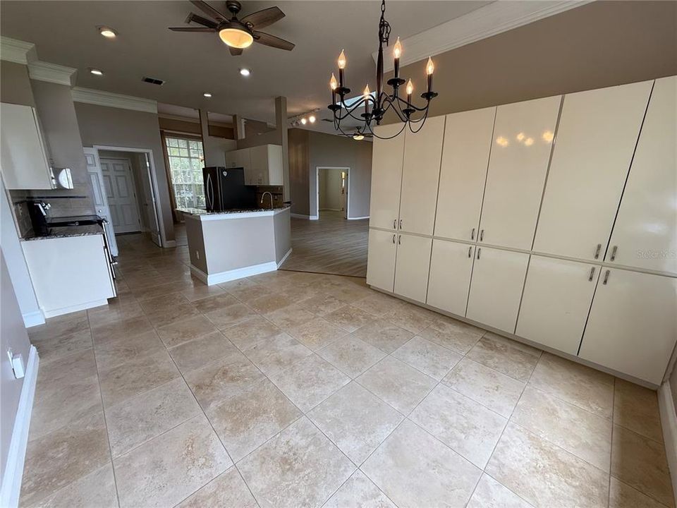 For Rent: $4,800 (4 beds, 2 baths, 2415 Square Feet)